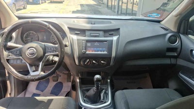 2022 Nissan Frontier 4p LE L4/2.5 Man