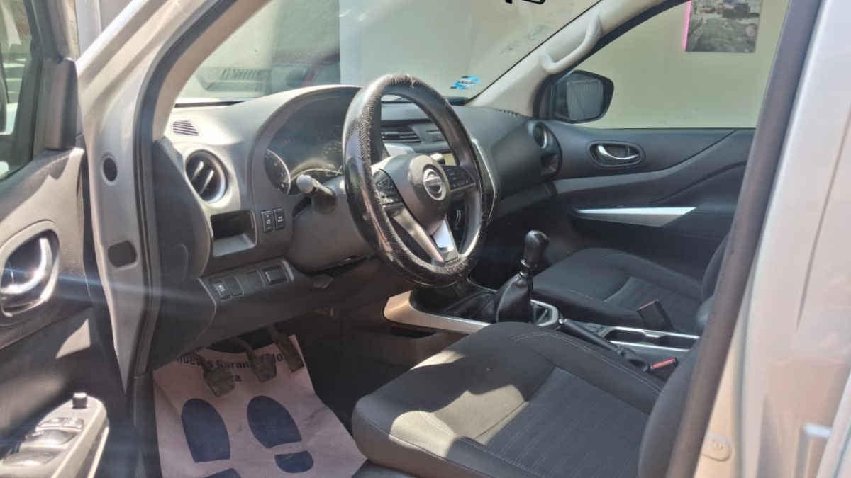 2022 Nissan Frontier 4p LE L4/2.5 Man