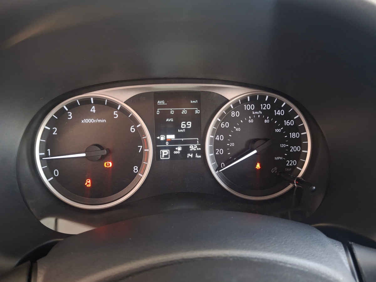 2025 Nissan Kicks 5p Play Advance L4/1.6 Aut