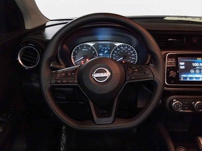 2025 Nissan Kicks 5p Play Advance L4/1.6 Aut