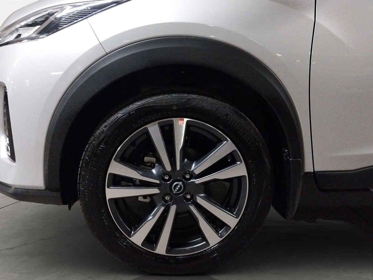 2025 Nissan Kicks 5p Play Advance L4/1.6 Aut