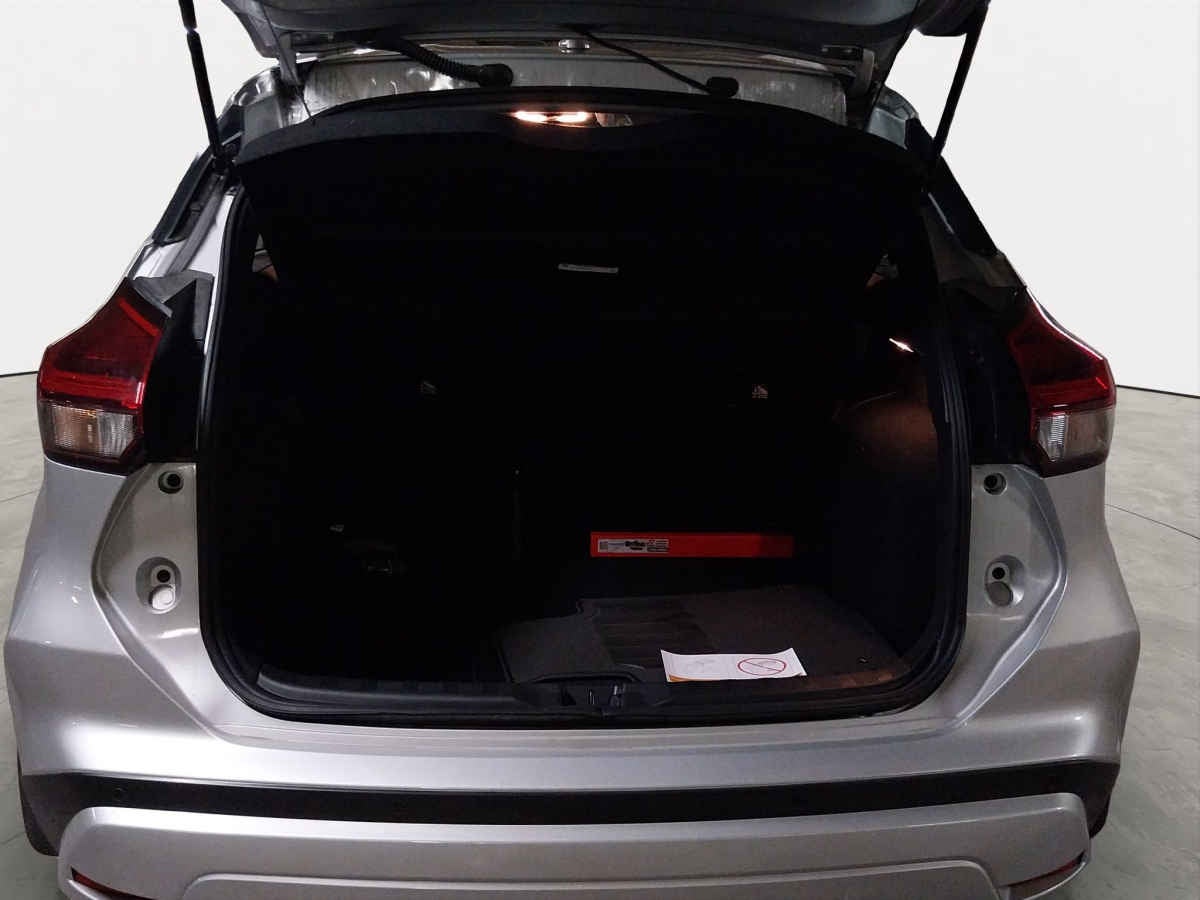 2025 Nissan Kicks 5p Play Advance L4/1.6 Aut
