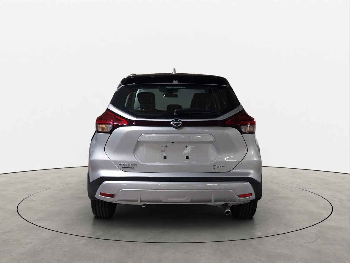 2025 Nissan Kicks 5p Play Advance L4/1.6 Aut