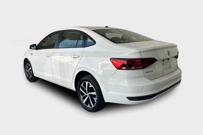 2021 Volkswagen Virtus 4p L4/1.6 Aut