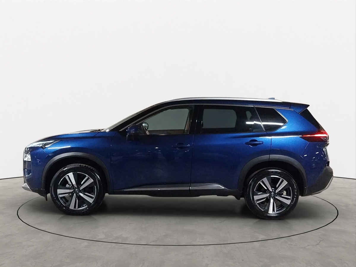 2024 Nissan X-Trail 5p Platinum 2 Row L4/2.5 Aut