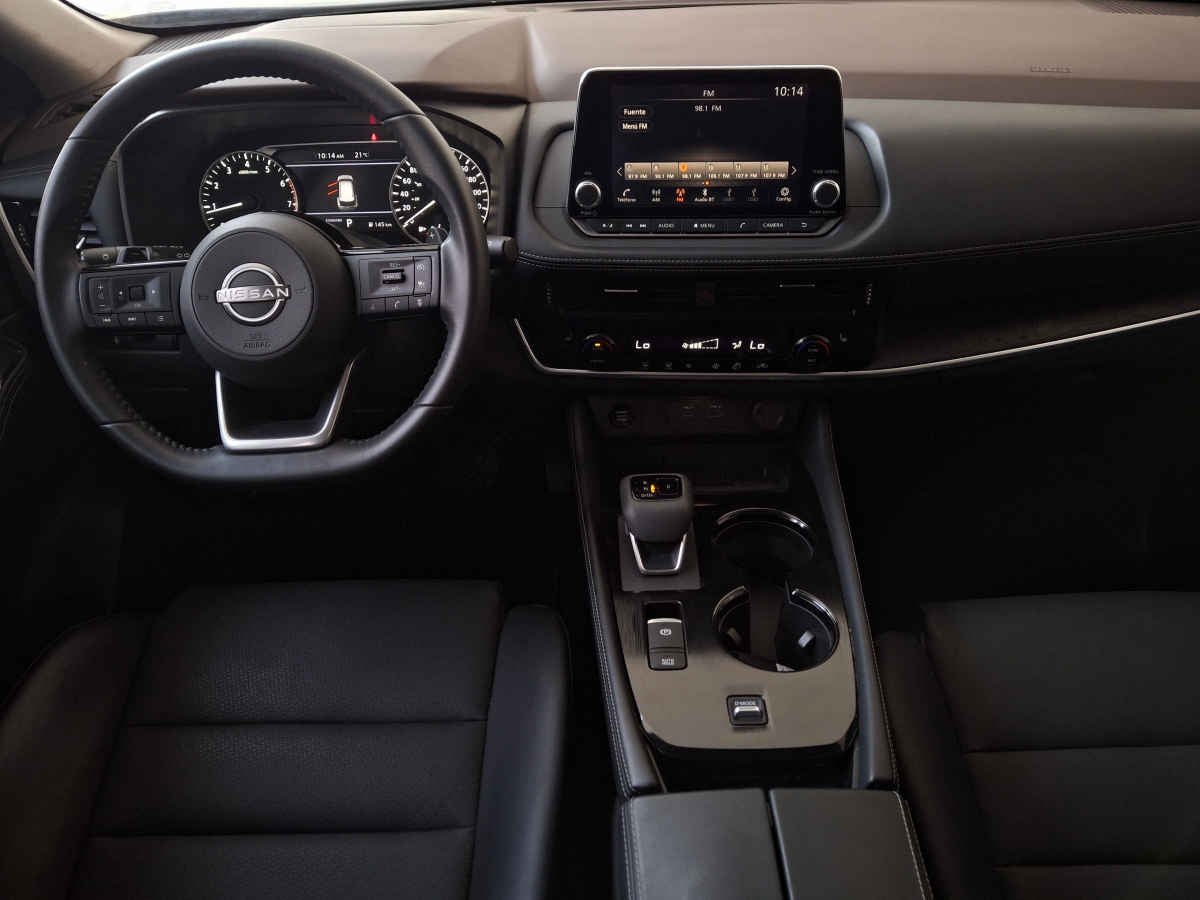 2025 Nissan X-Trail 5p Exclusive 2 Row L4/2.5 Aut