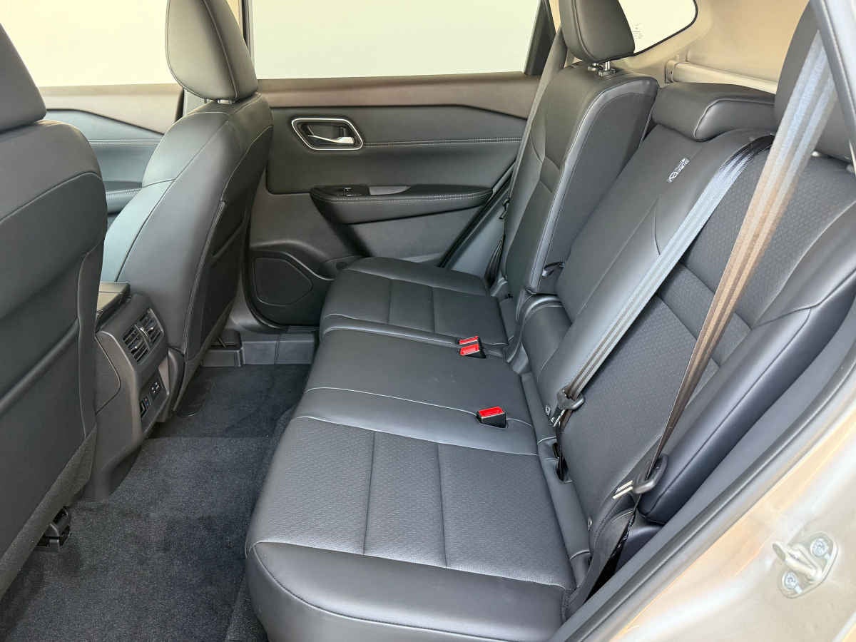2025 Nissan X-Trail 5p Platinum e.Power HEV L3/1.5 Aut