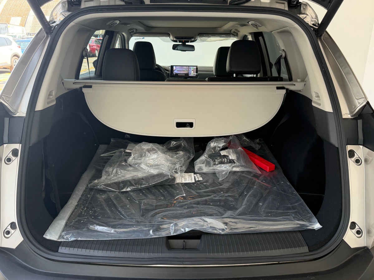 2025 Nissan X-Trail 5p Platinum e.Power HEV L3/1.5 Aut