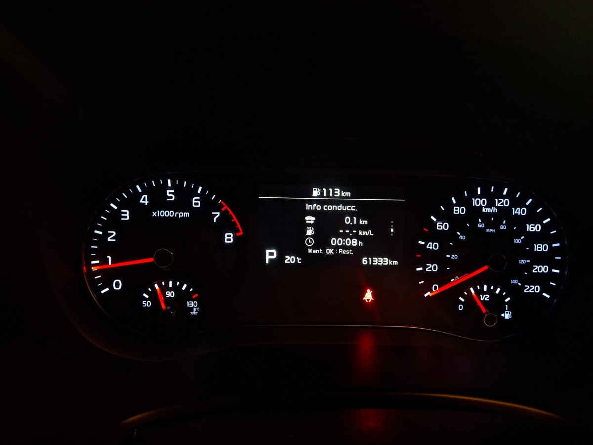 2022 Kia Soul 5p EX 2.0 L 147 HP IVT A/AC f. led RA-17"