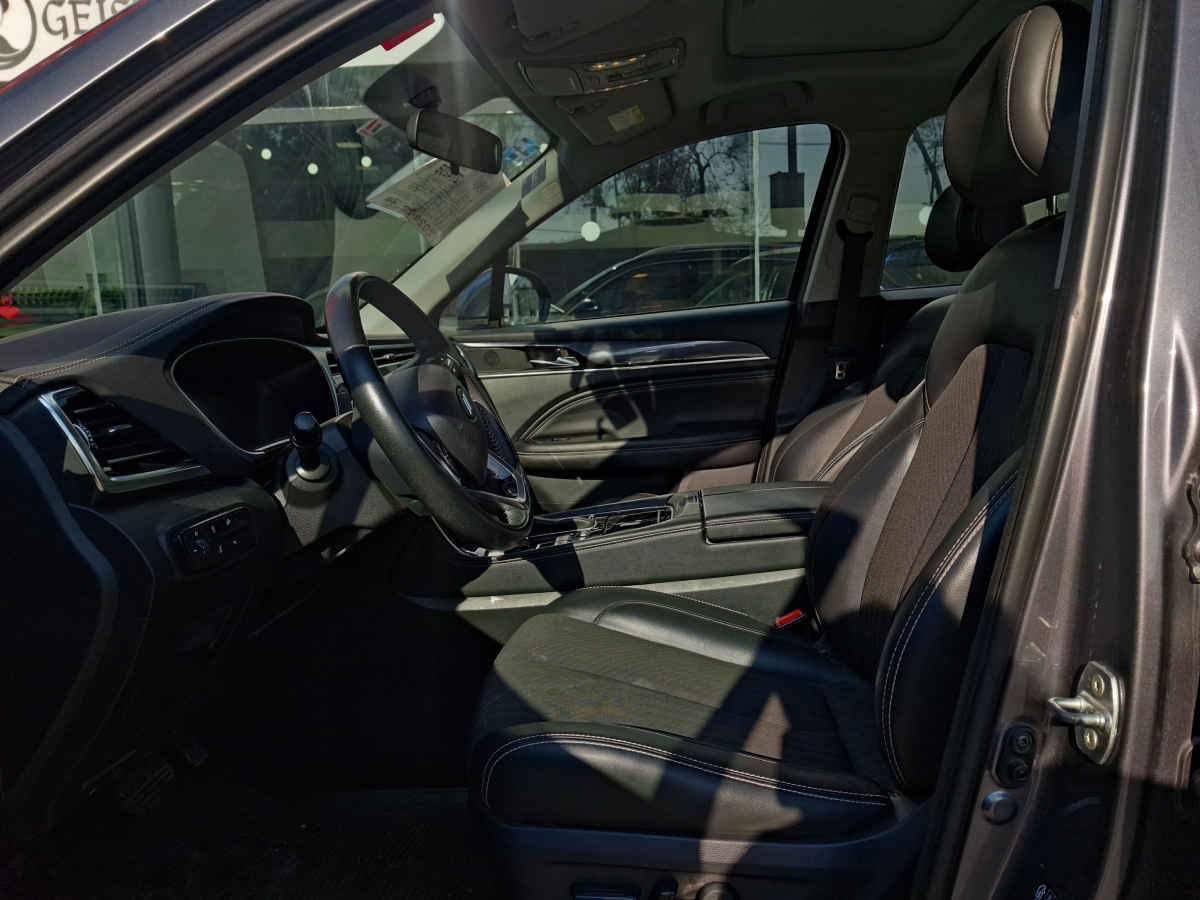 2023 Dodge Journey 5p SXT L4/1.5/T Aut