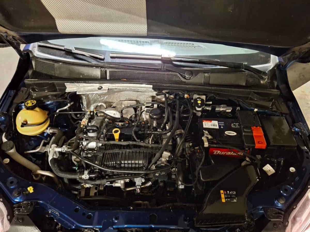 2023 Chevrolet Onix 4p Premier Red Line L3/1.2/T Aut