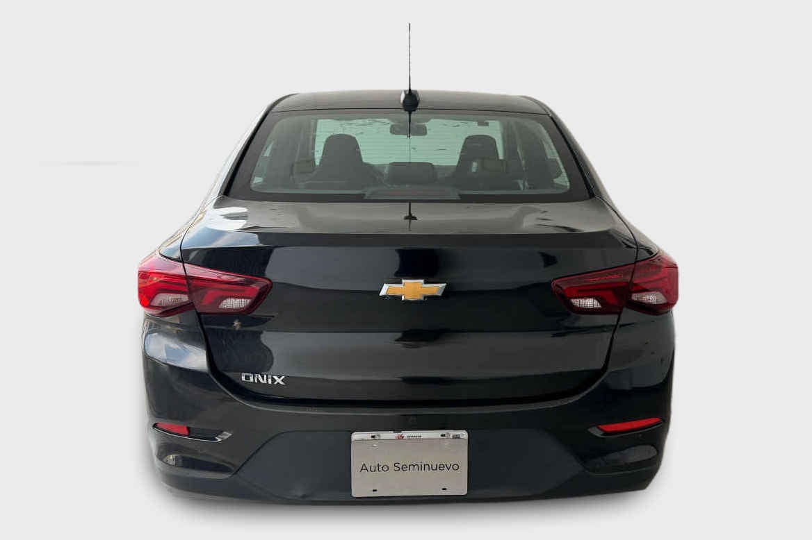 2023 Chevrolet Onix 4p LT L3/1.0/T Aut