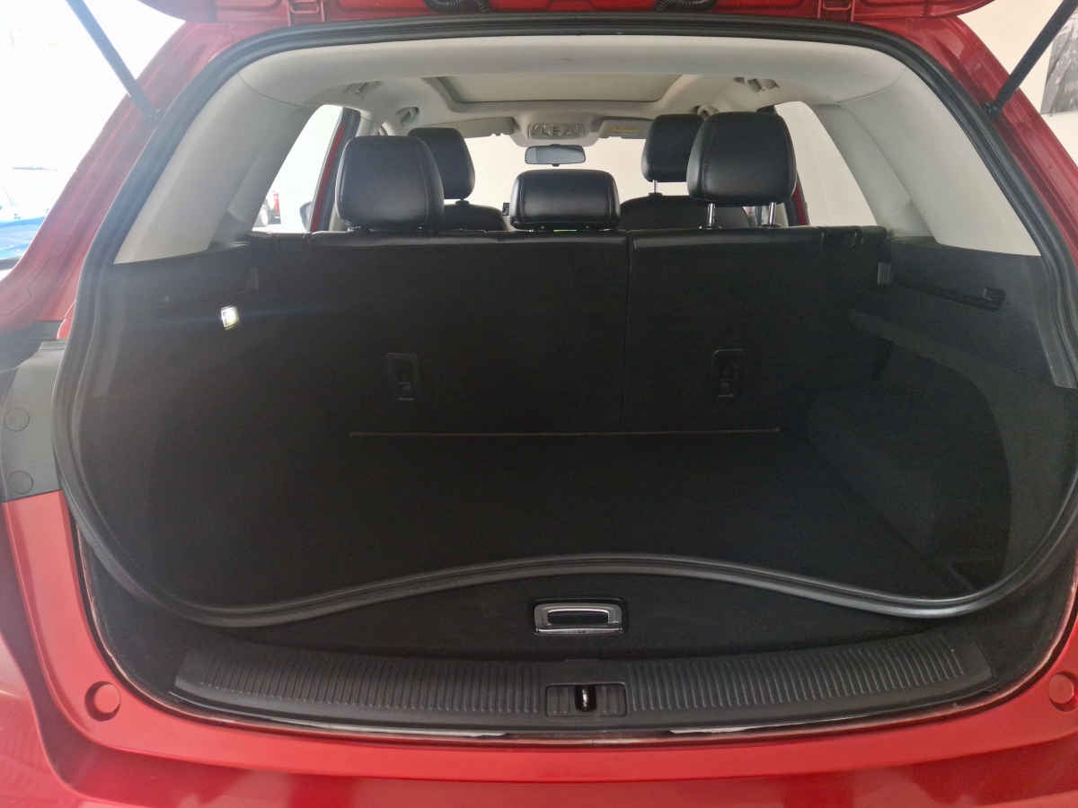 2023 MG HS 5p Excite L4/1.5/T Aut