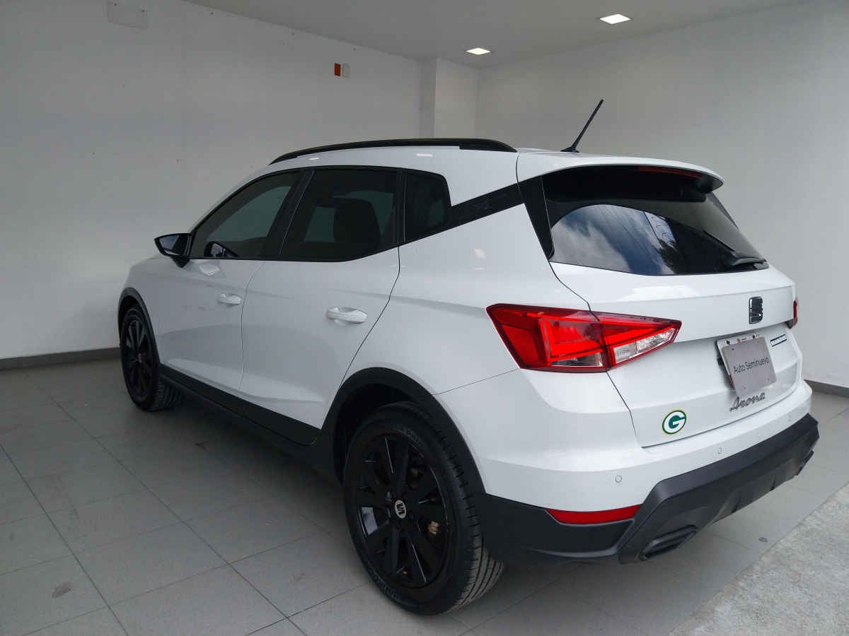 2023 Seat Arona 5p Style L4/1.6 Aut